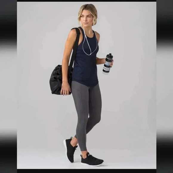 Lululemon Final Lap Tank Midnight Navy - Picture 2 of 4